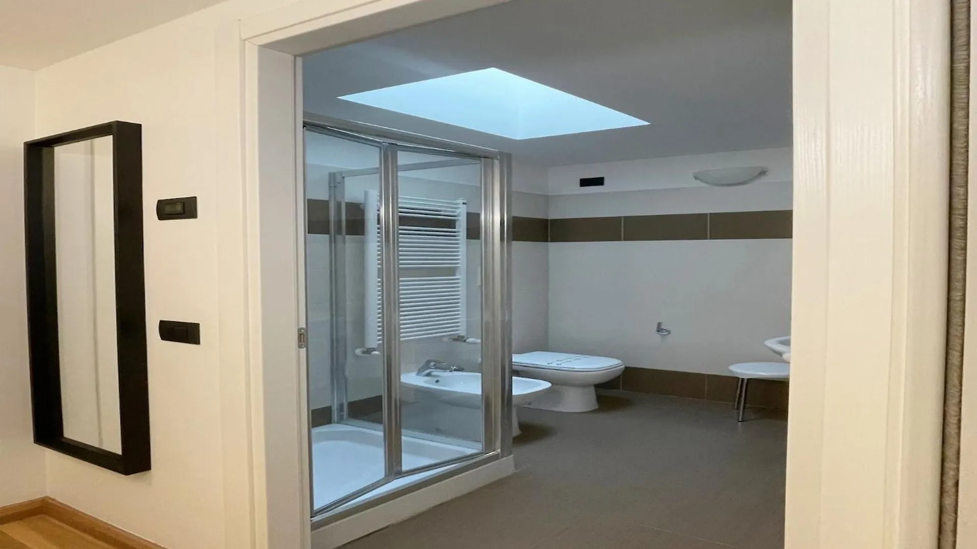 Modern Apartment Near Center Milan Italy
