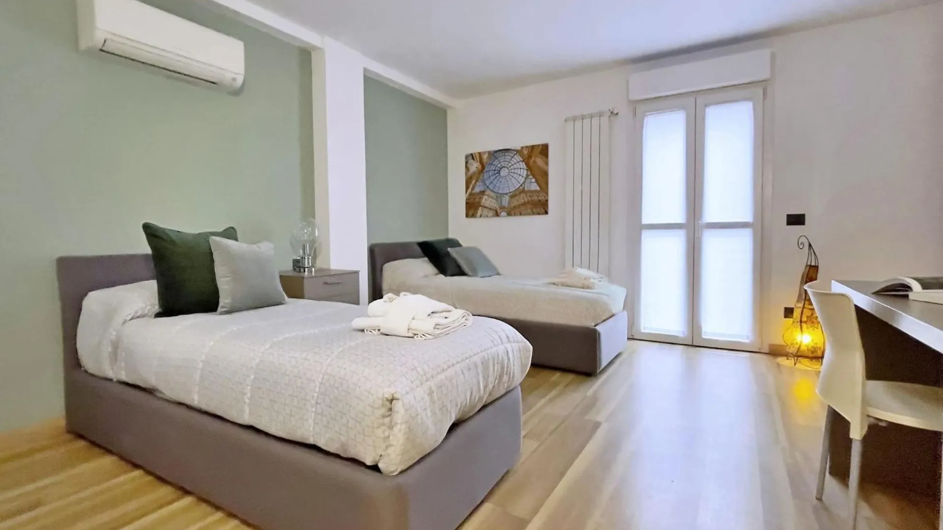 Modern Apartment Near Center Milan