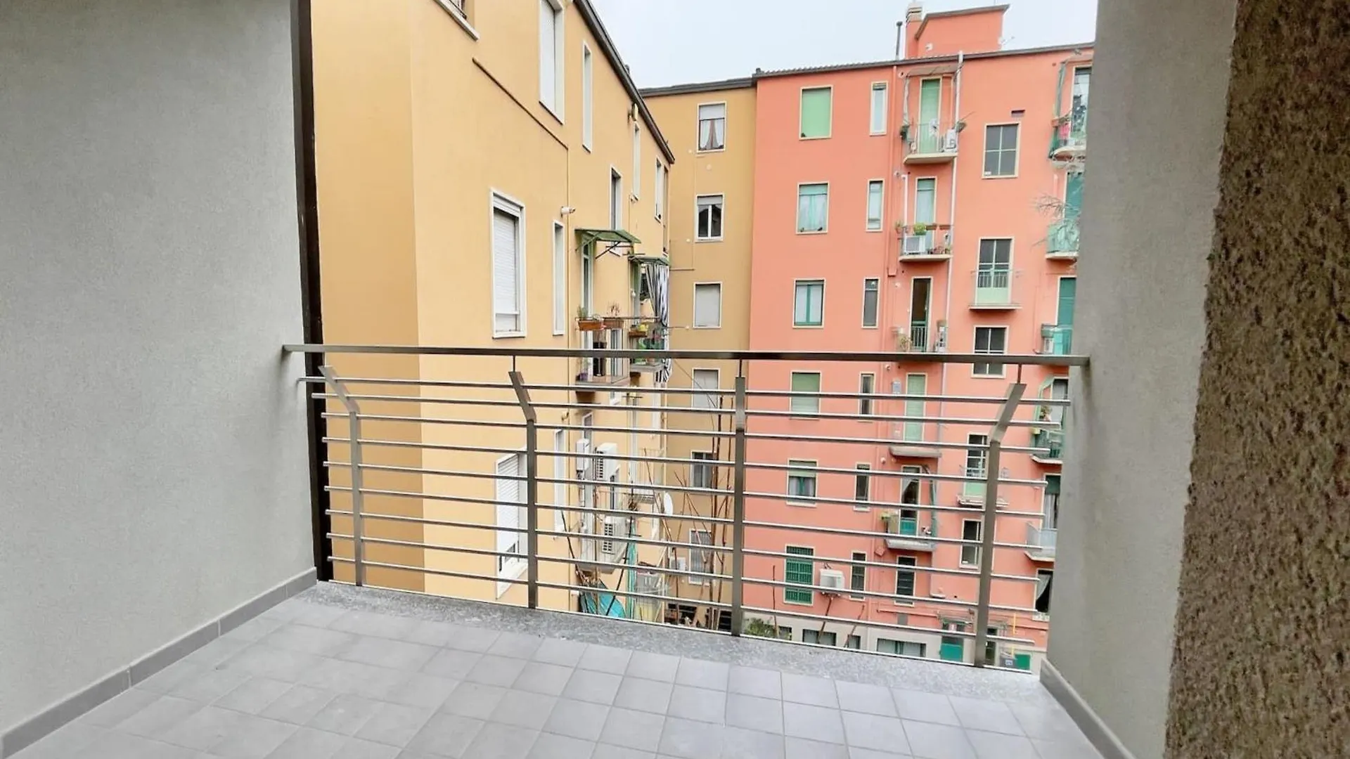 Modern Apartment Near Center Milan
