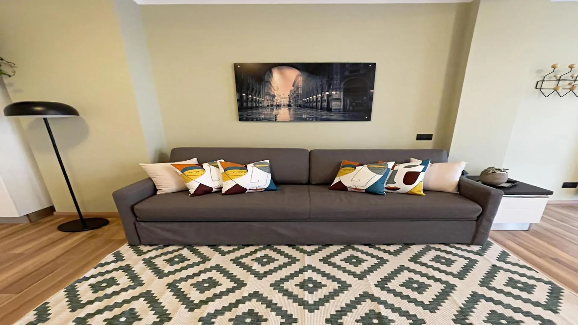 Modern Apartment Near Center Milan 0*,  Italy